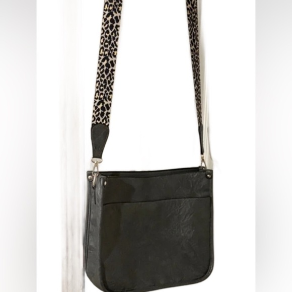 None Handbags - Stylish Gray Crossbody Bag with Leopard Strap